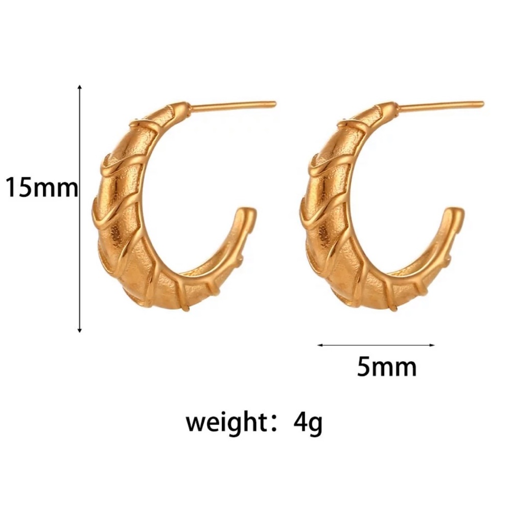 New 18K Gold C Shape Hoop Earrings, wonderful Earrings, wow Earrings - Picture 6 of 6